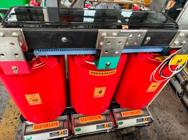 630kVA SCB14 干式变压器 一级能效节能款